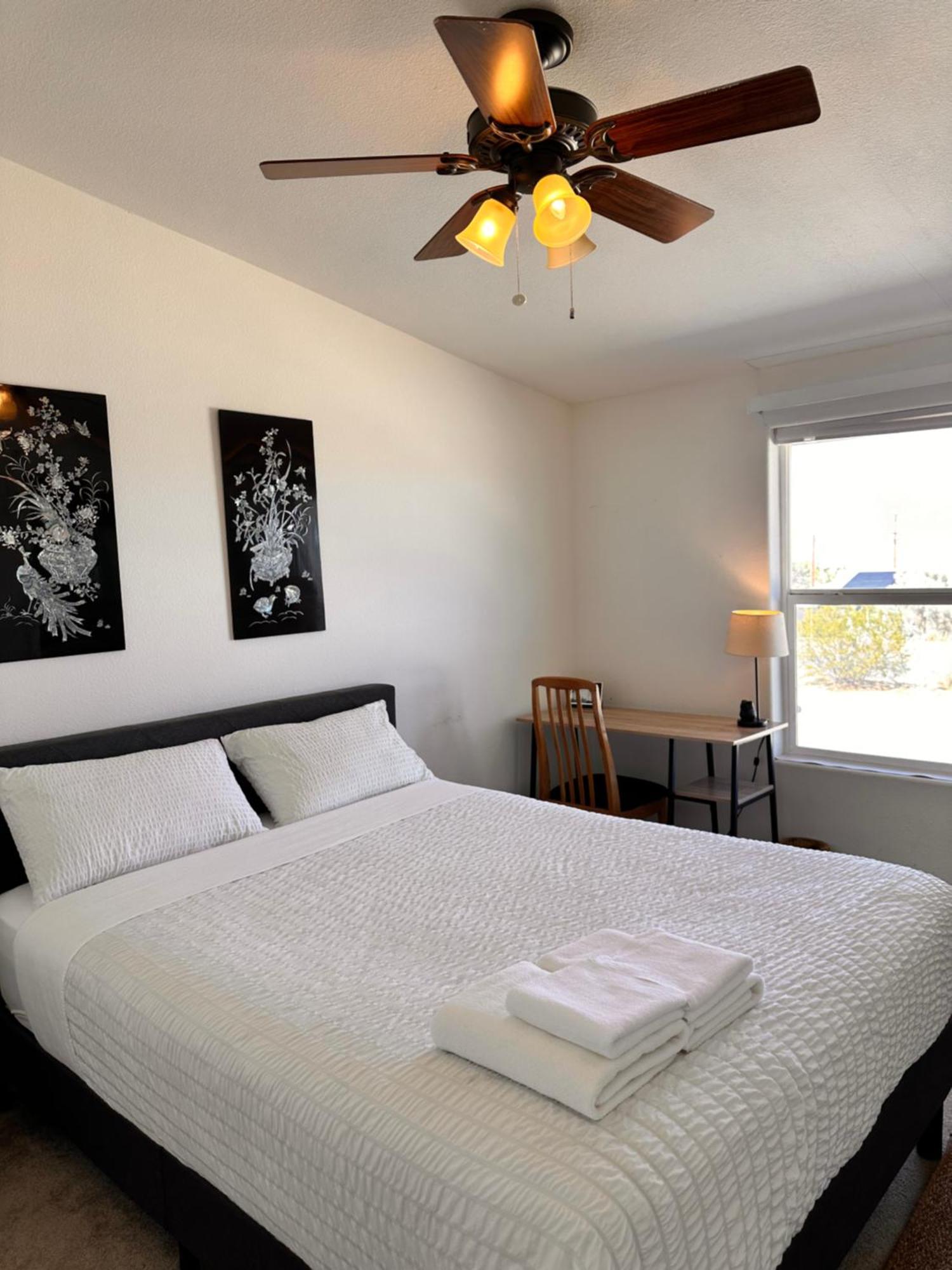 Bodhi House, Joshua Tree National Park Hostel Twentynine Palms Buitenkant foto